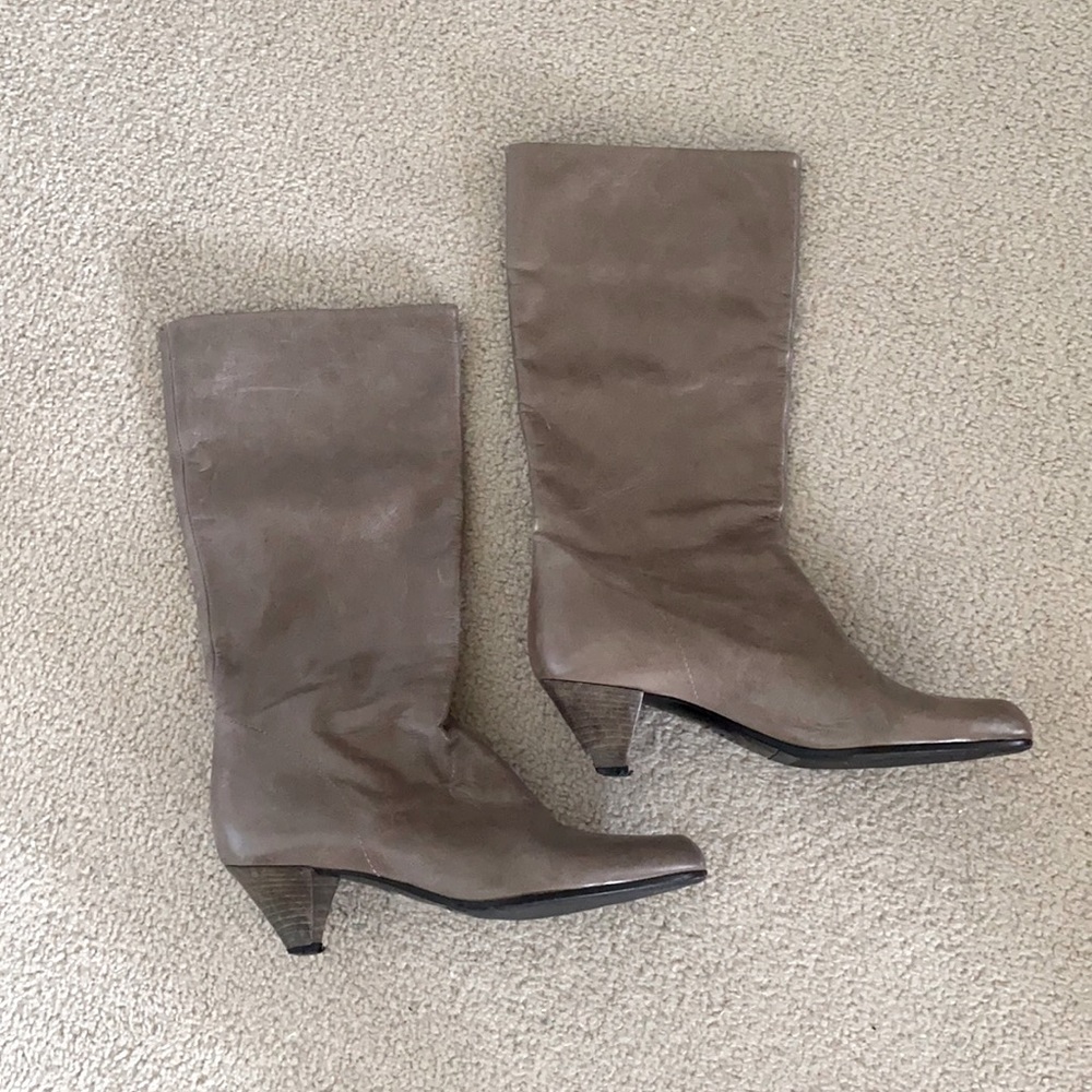 Barney’s NY taupe grey leather boots size 36